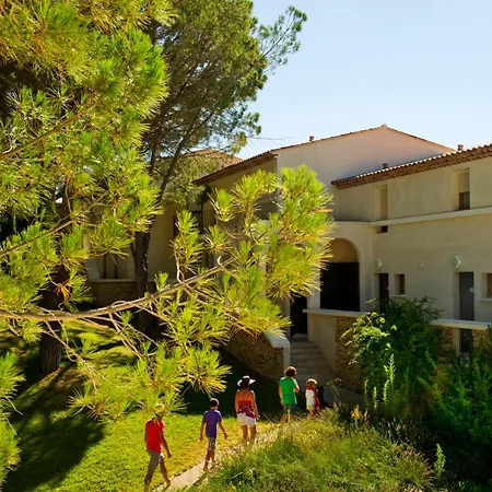 Aparthotel Goelia Le Domaine Du Moulin Blanc 3*