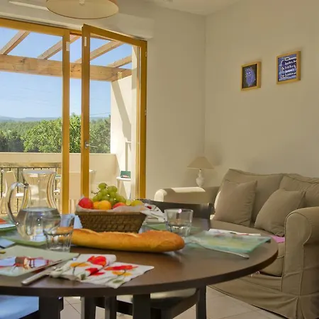 Goelia Le Domaine Du Moulin Blanc Aparthotel Gordes